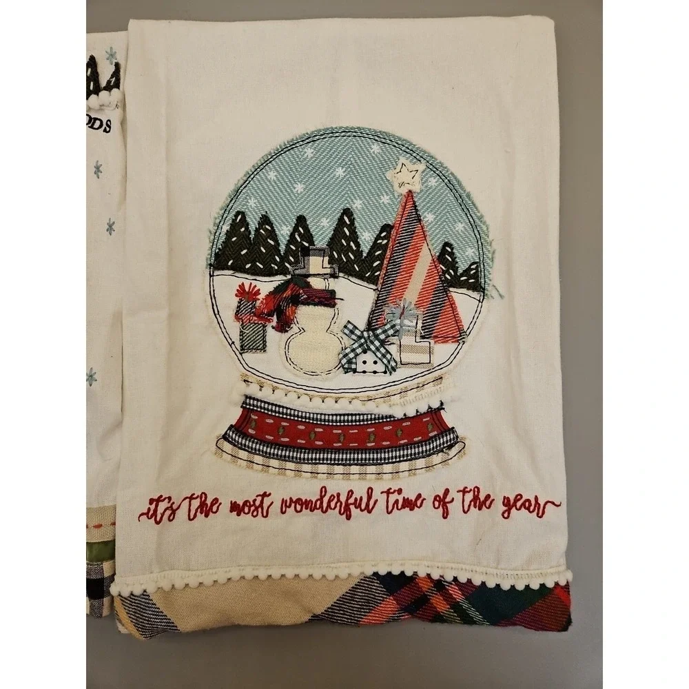 Glory Haus Christmas Themed Embroidered Tea‎ Towels Lot Of 2